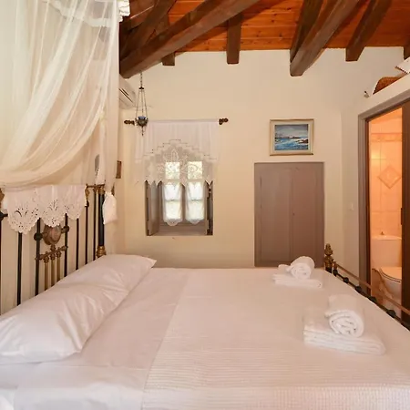 Сasa de vacaciones Estia Stone-built Kranidi