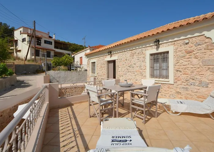 Estia Stone-built Vakantiehuis *