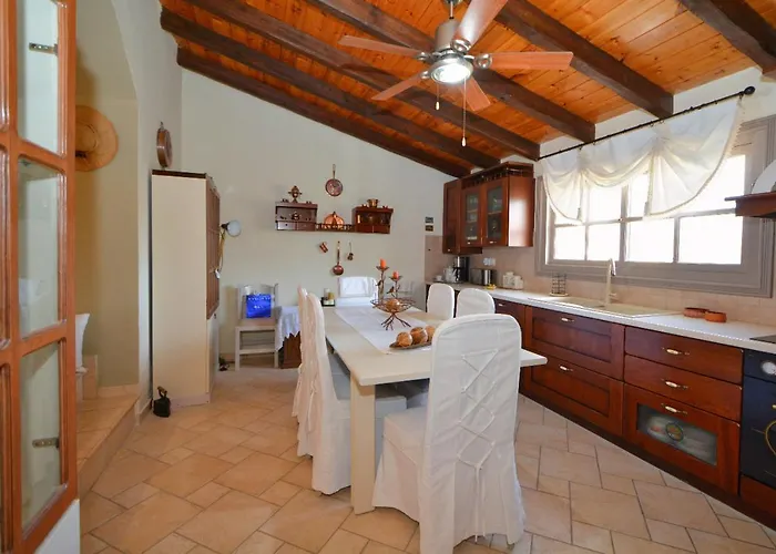 Estia Stone-built Vakantiehuis