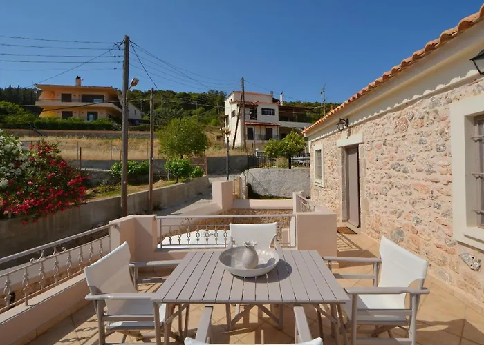 Vakantiehuis Estia Stone-built